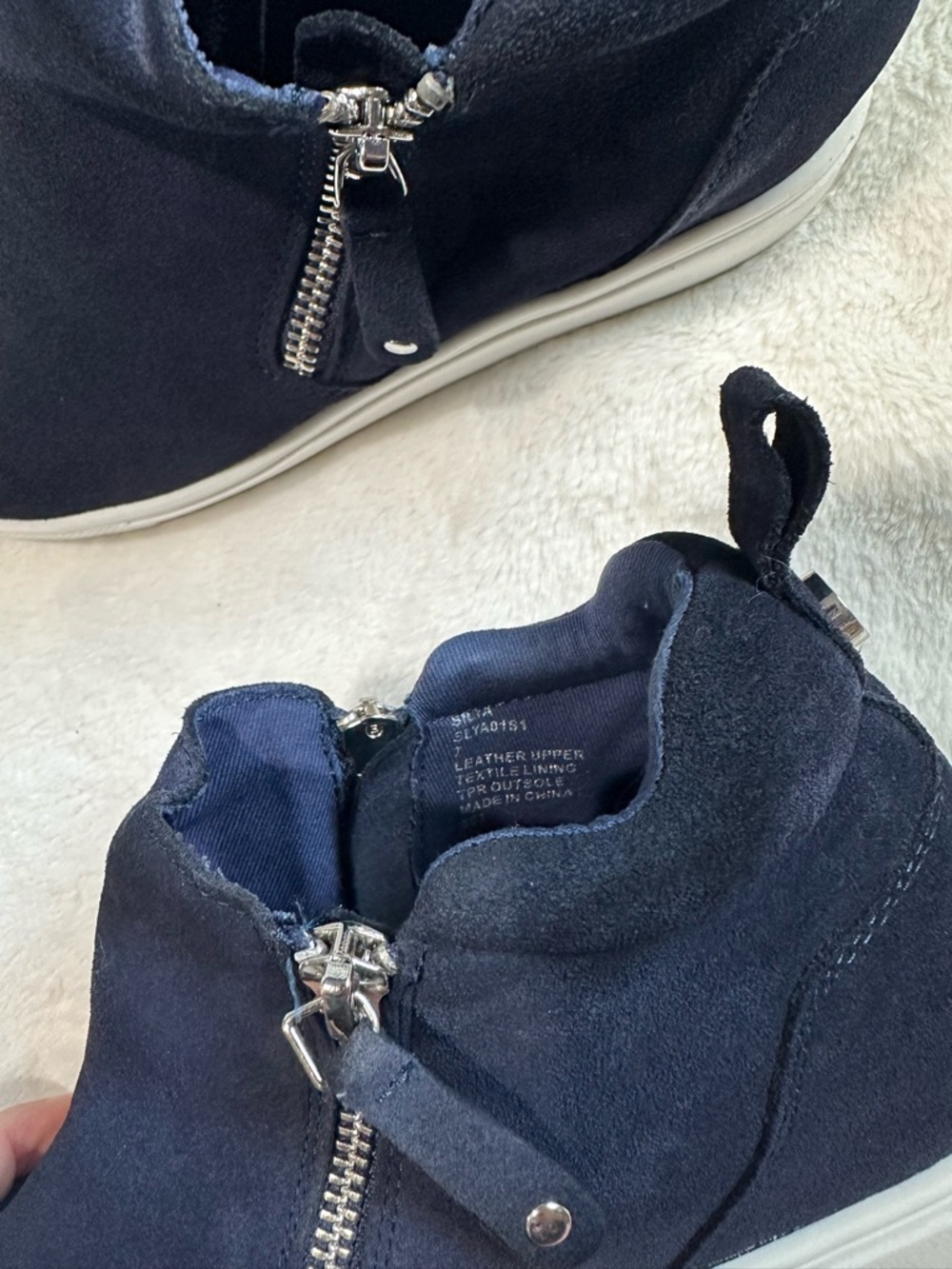 Steve Madden - Picture 4 of 7